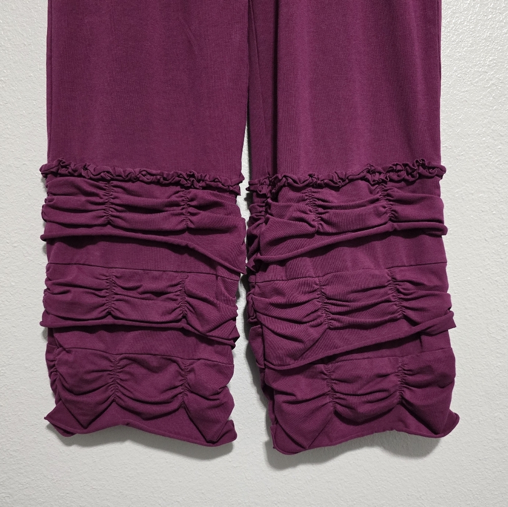 Matilda Jane plum ruffled hem casual stretch pants - Picture 3 of 5